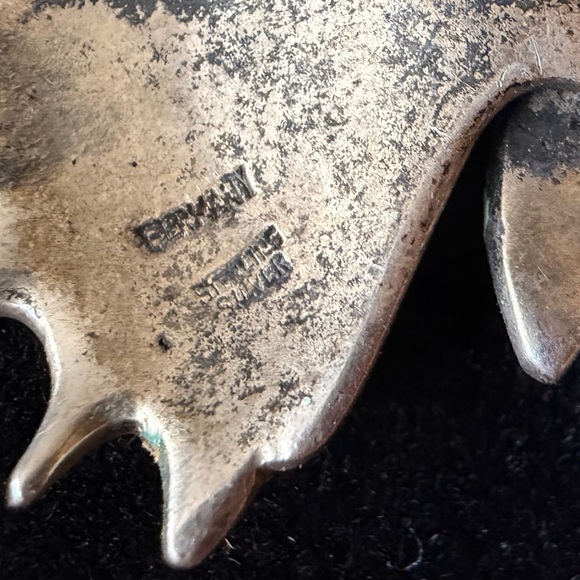 Green Butterfly Sterling Silver Brooch with Star Accents - Picture 5 of 5